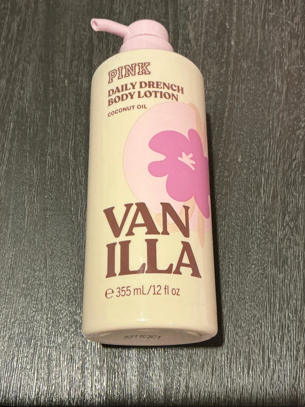 PINK Victoria's Secret Vanilla Daily Drench Body Lotion - Cream & Pink